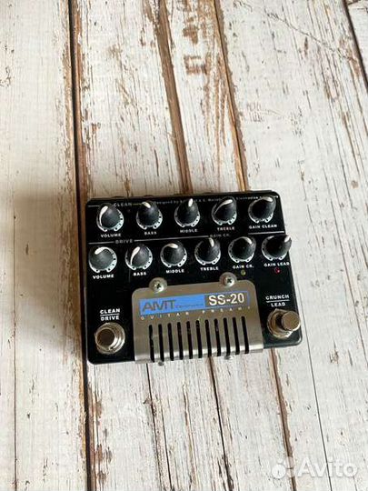 Гитарный ламповый предусилитель AMT SS 20 + блок