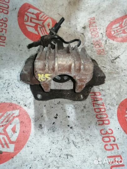 Суппорт задний правый Audi A3 8P CAX 2011