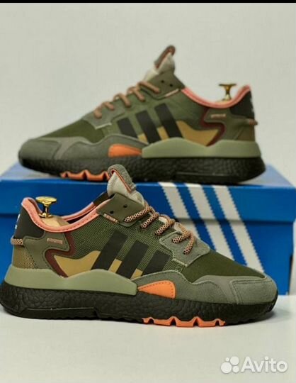 Кроссовки adidas