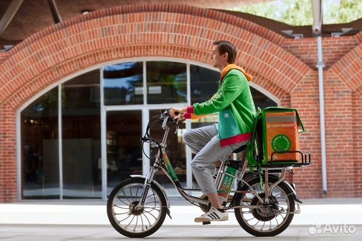 Ку рьер (сборщик) можно с iPhone