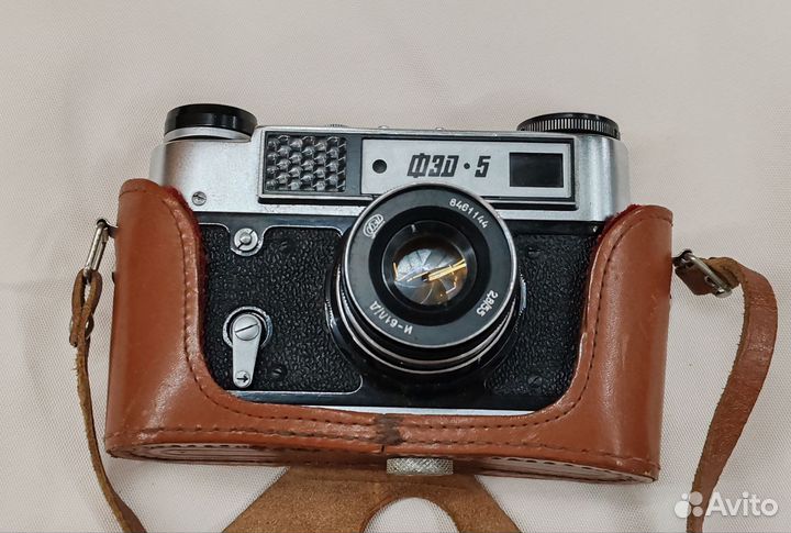 Фотоаппарат Фэд-5, Смена 8М,Смена символ СССР