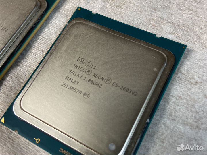 Пара процессоров Intel Xeon e5-2603v2