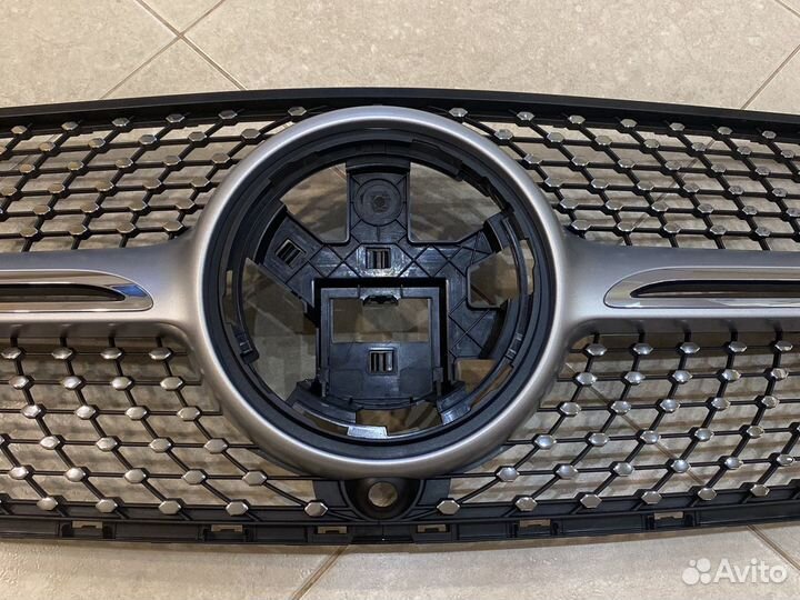 Новая решётка радиатора Mercedes-Benz GLE V167