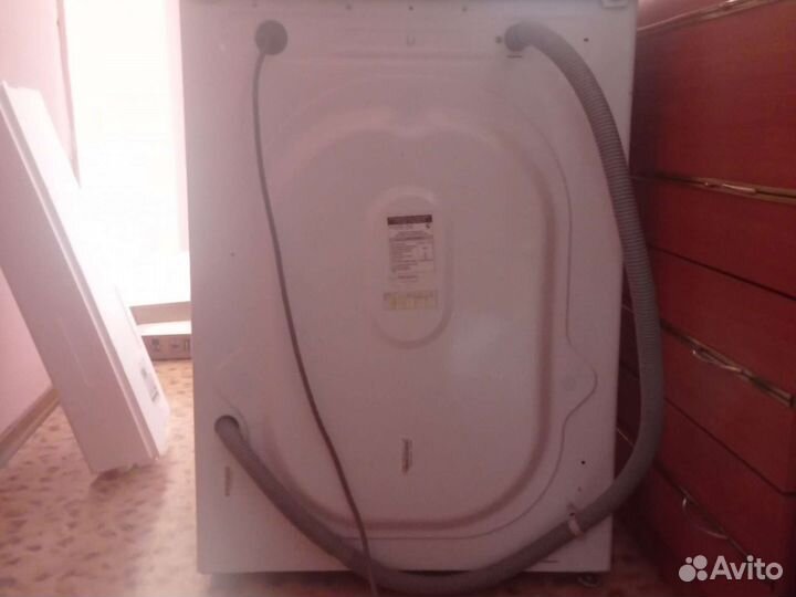 Стиральная машина сломаная