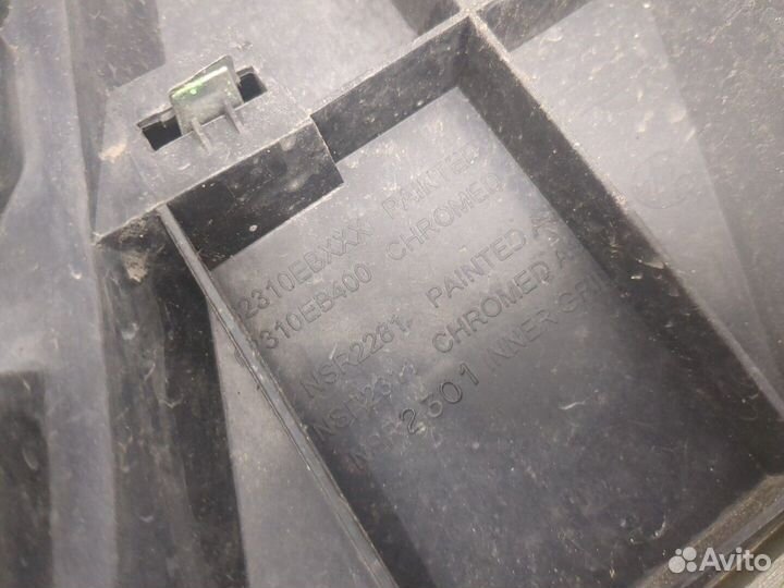 Решетка радиатора Nissan Navara, 2007