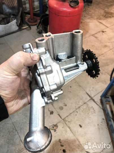 Продам масленый насос рено, двигатель k9k