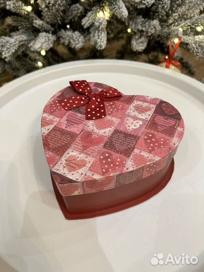 Коробка подарочная сердце