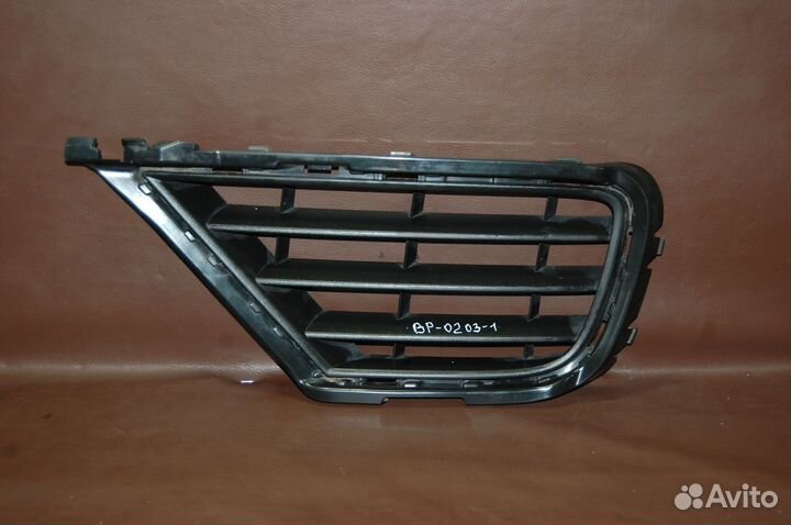 Решетка бампера переднего - Volkswagen Touareg 2