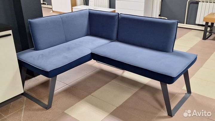Диван синий
