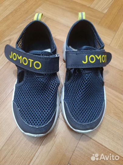 Кроссовки р. 30