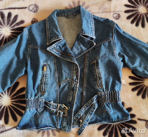 Джинсовая куртка