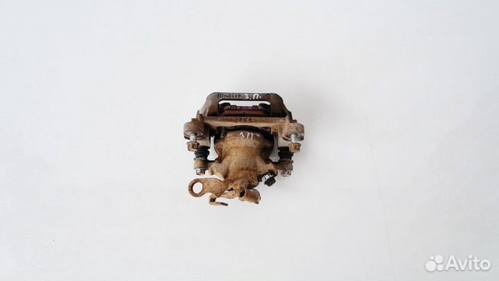 Суппорт задний правый Mitsubishi Outlander 3,2012г