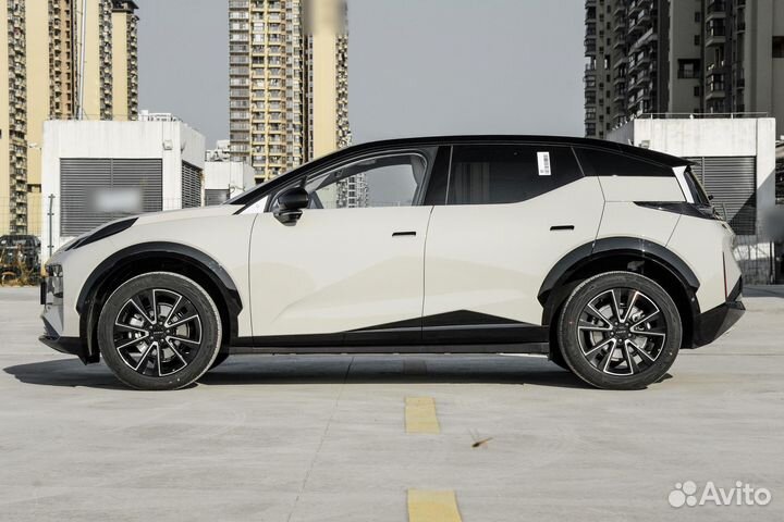 Zeekr X 272 л.с. AT, 1 км