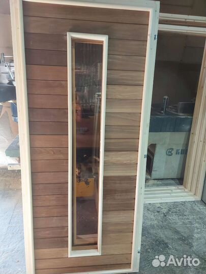 Дверьи входные деревянные для бани