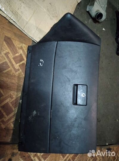 Бардачок фольксваген гольф-4