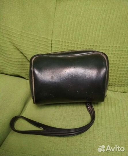 Плёночный фотоаппарат с чехлом силуэт-электро