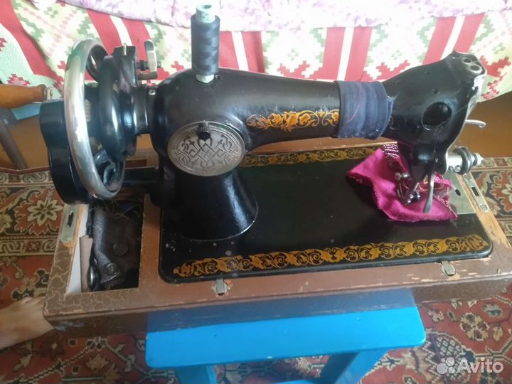 Швейная машинка