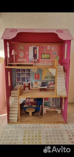 Кукольный домик с мебелью для барби