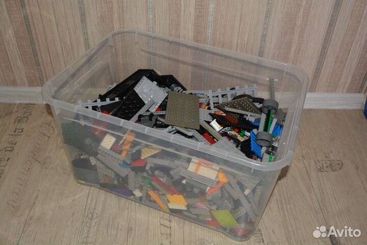 Много лего
