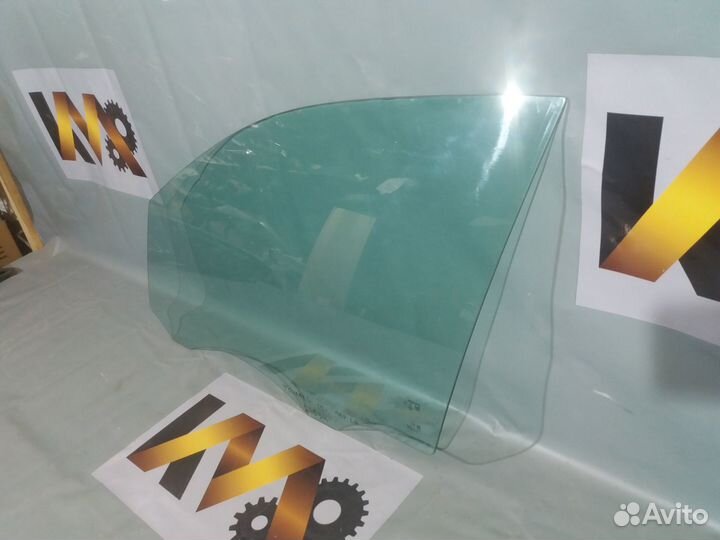 Фольцваген Туарег 2011- Стекло левое передне 27954