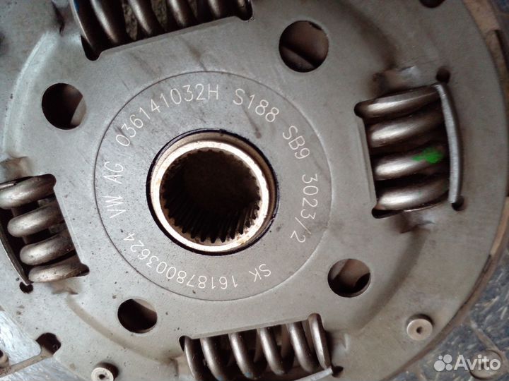 Сцепление Volkswagen Polo седан 1.6 2013 год