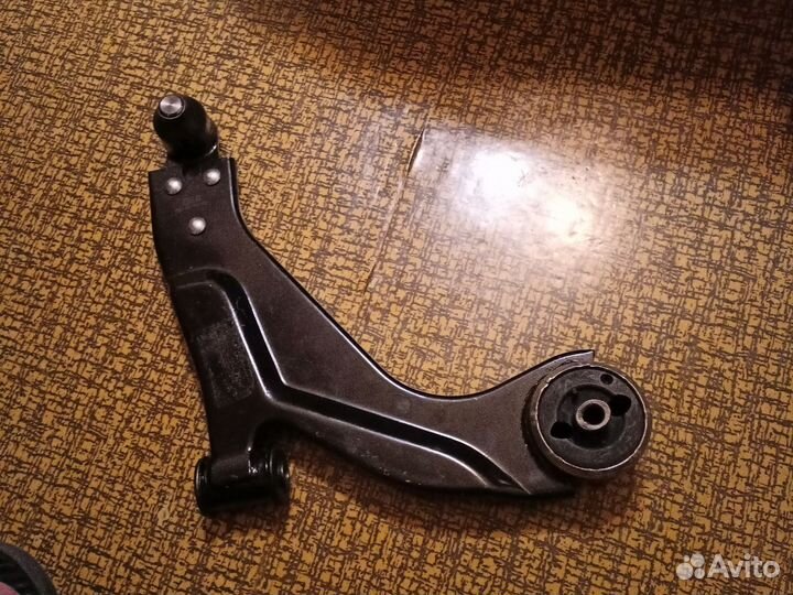 Рычаг левый передней подвески Jaguar X-Type