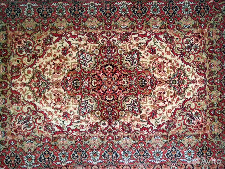 Ковер шерстяной