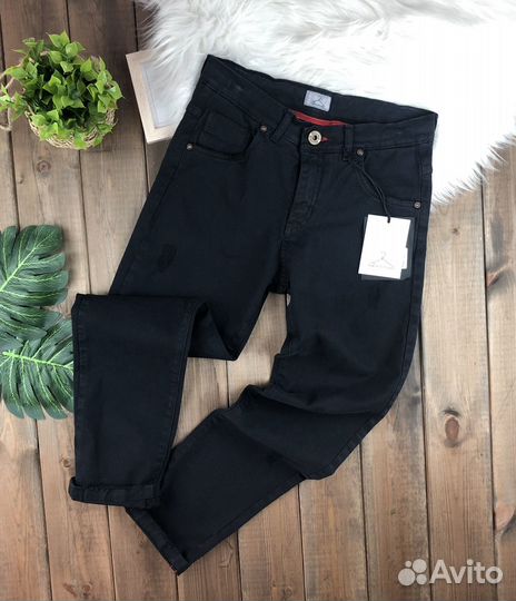 Джинсы на мальчика 140