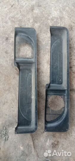 На ниву карманы на двери