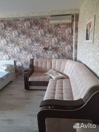 Угловой диван бу