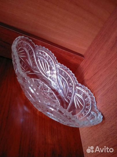 Ваза хрустальная