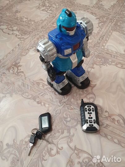 Игрушка Робот с пультом