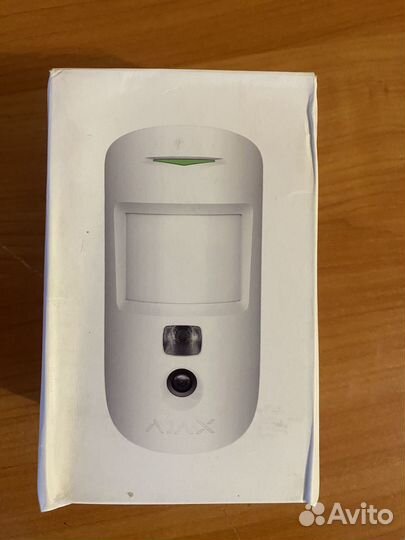 Датчик движения с фотокамерой Ajax MotionCam