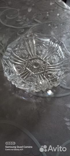 Продам пепельницы 2 шт