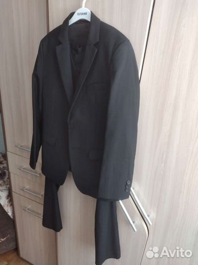 Школьный костюм тройка для мальчика