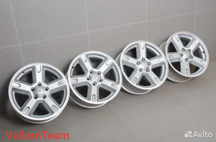 Лот W24282 Оригинальные 17-e диски dodge