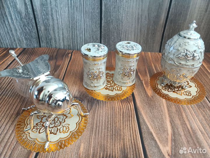 Наборы салфетница/солонки/для зубочисток/сахарница