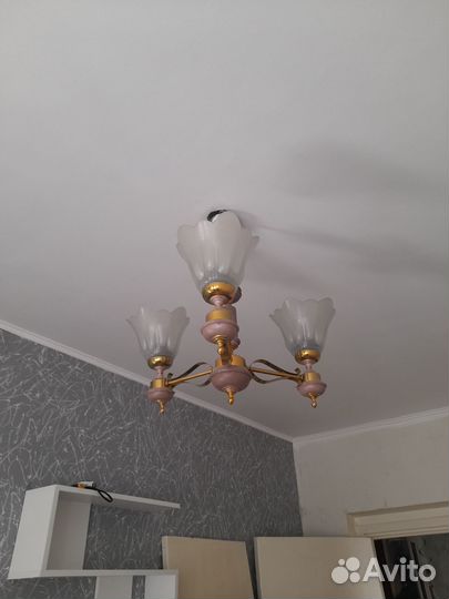 Люстра потолочная бу