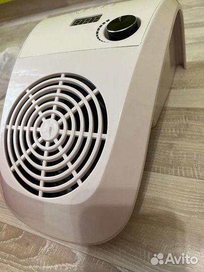 Лампа для ногтей + пылесос