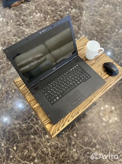 Столик для ноутбука и кофе (америкаская парта) при