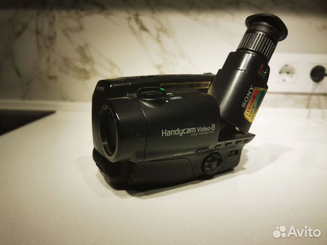Видеокамера 8мм Sony CCD-TR440E