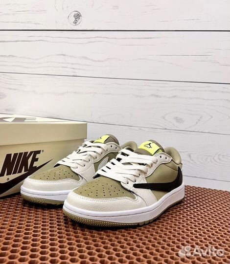 Nike Air Jordan 1 Retro Low Travis Scott Golf