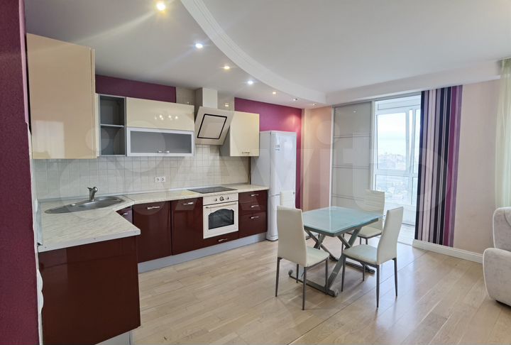 3-к. квартира, 98 м², 10/14 эт.