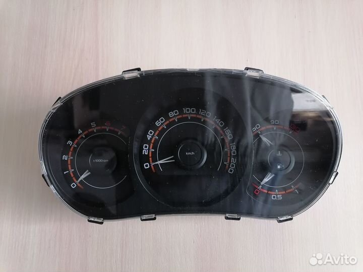 Комбинация приборов Веста