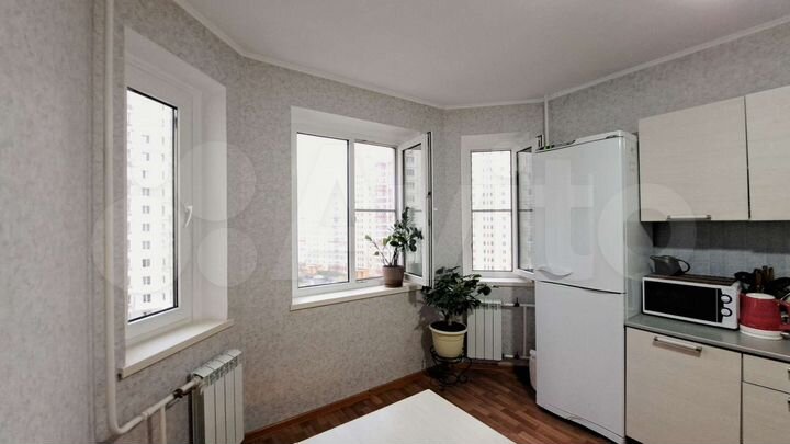 2-к. квартира, 58,4 м², 8/17 эт.