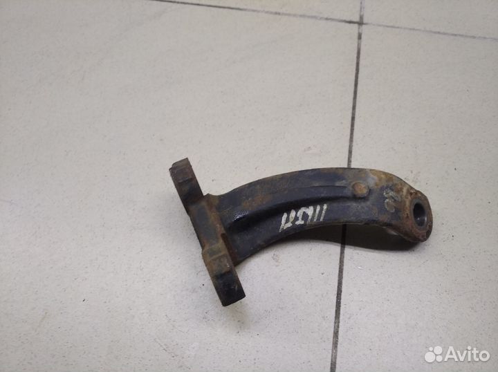 Кронштейн (сопут. товар) Fortuner 2015