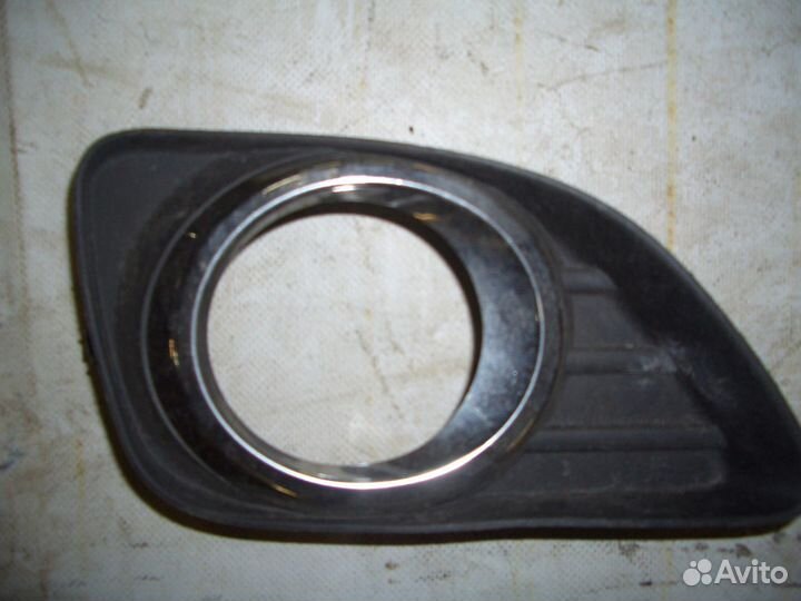 Рамка передней птф правая Тойота Камри с09-11г