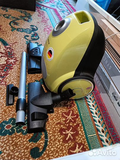 Пылесос Bosch BGL35MOV41