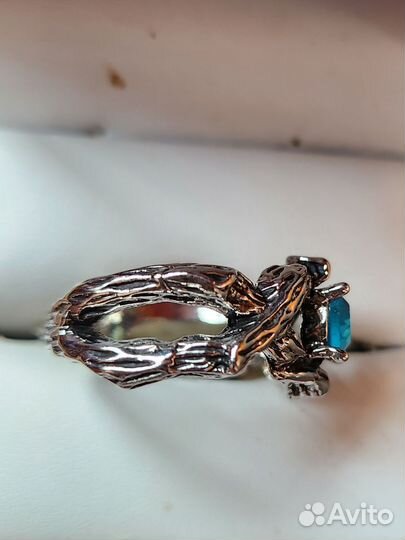 Кольцо с топазом