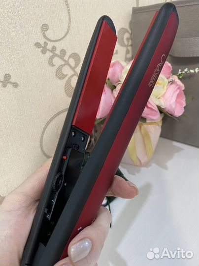 Выпрямитель для волос, утюжок